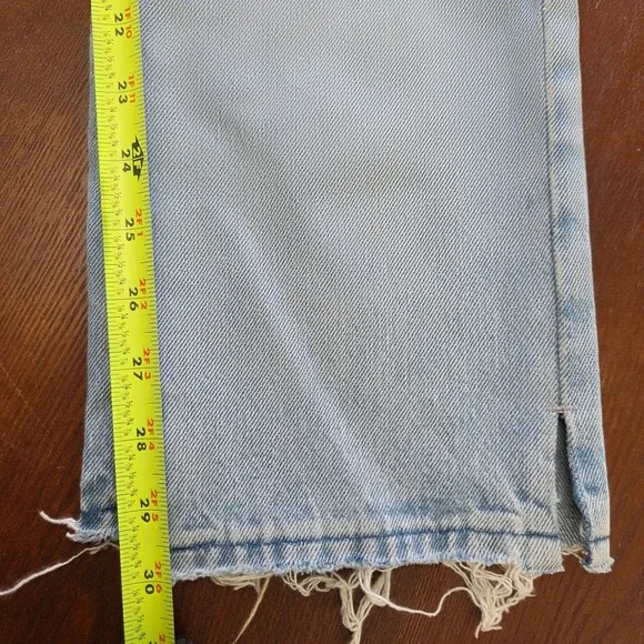 Levis 501 Jeans Womens 24x30 High Rise Straight Distressed Light Wash Raw Hem - Picture 13 of 13
